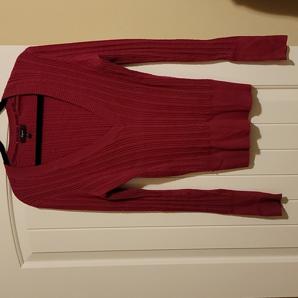 Sweater - Picture 1 of 5